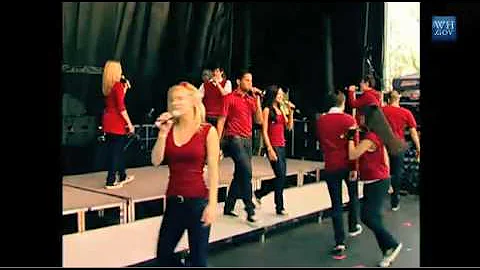 Glee at the White House - Somebody to Love