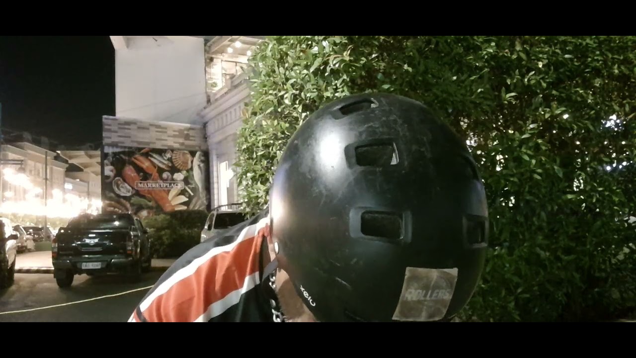 16Feb.2026.mon.papawis by using roller blades at emperador,festive walk.