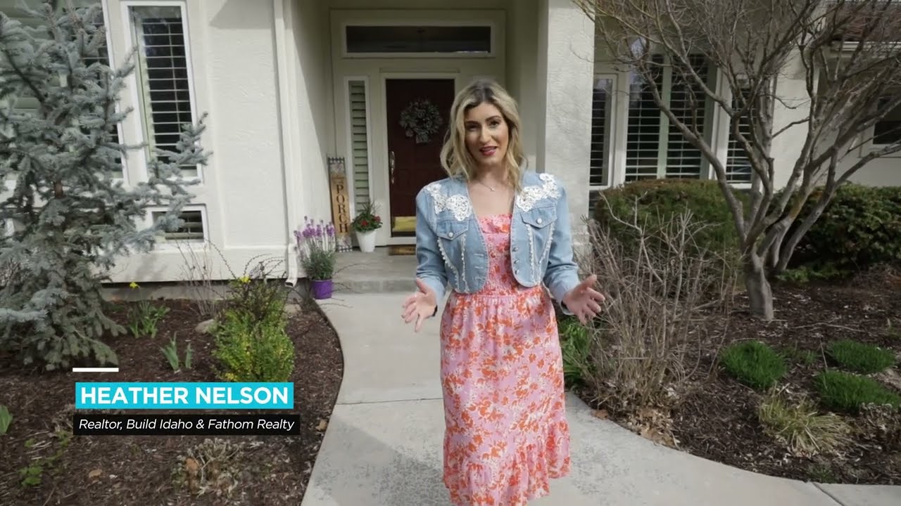 Check out this Eagle ID home on 1.35 acre homes with heated pool in Banbury Subdivision.