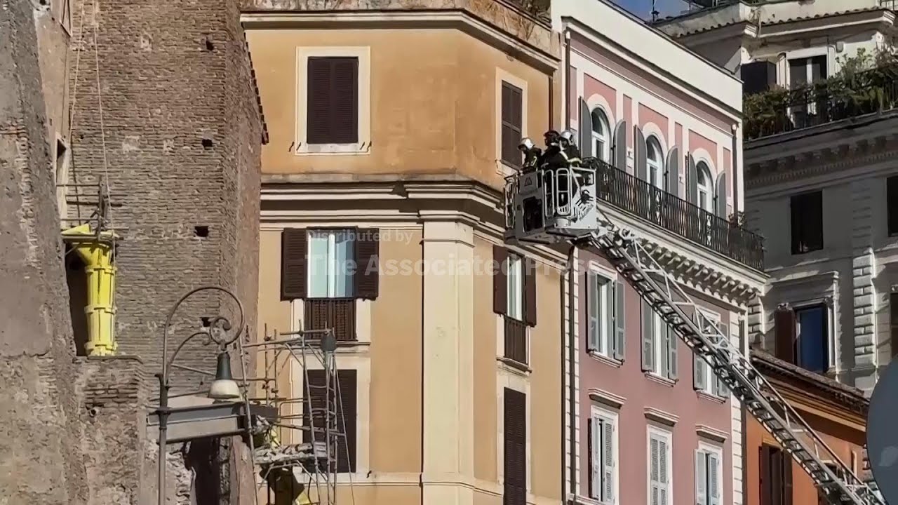 Medieval tower in Rome partially collapses during renovations, injuring a worker