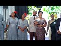 Machozi Ya Furaha Ndani Ya Ukumbi Kwa Familia Baada Ya Kufanya Hivi Machozi Ya Furaha Ndani Ya Ukumbi Kwa Familia Baada Ya Kufanya Hivi