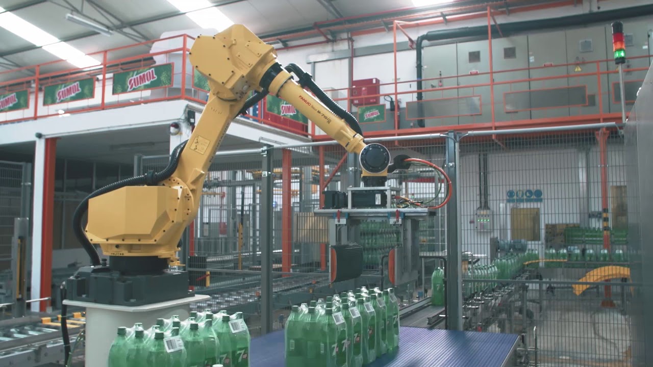 Juice robotic palletizer in Sumol+Compal – Pentaline