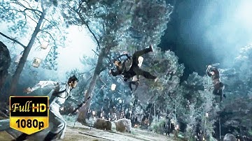 A dozen enemies flew up and attacked him, not realizing that he was a kung fu master.