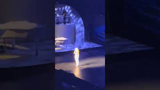 Mariah Carey- Dreamlover live (The Celebration of Mimi Tour) 4-19-24