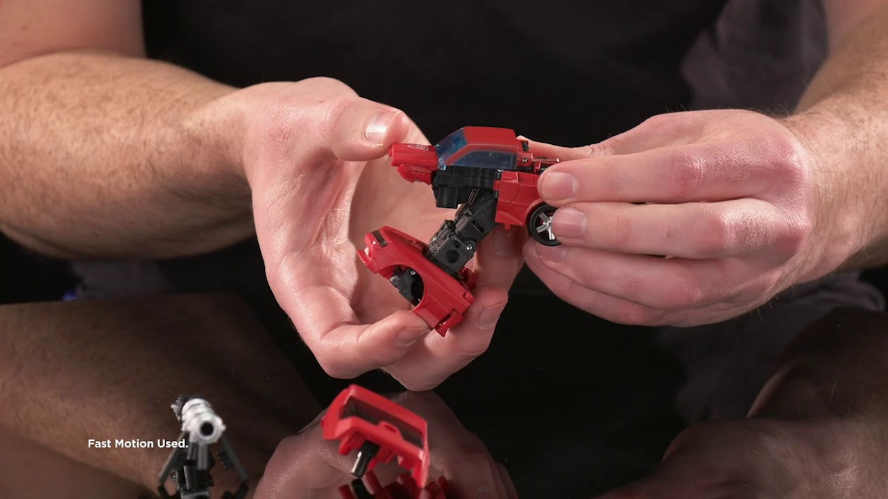 Transformers Generations War for Cybertron: Earthrise Deluxe WFC-E7 Cliffjumper