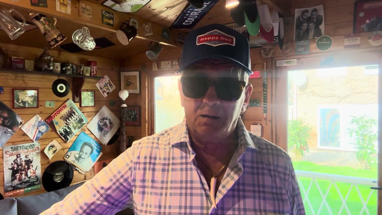 المروكي يرحب بإلياس المالكي في قناة Tik Tok وطوحفة يخلوض بين أوفيائه لحاسين الكابة