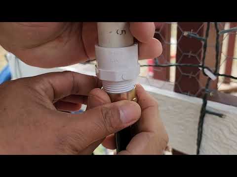 we installed the watering sytem to our chicken coop.