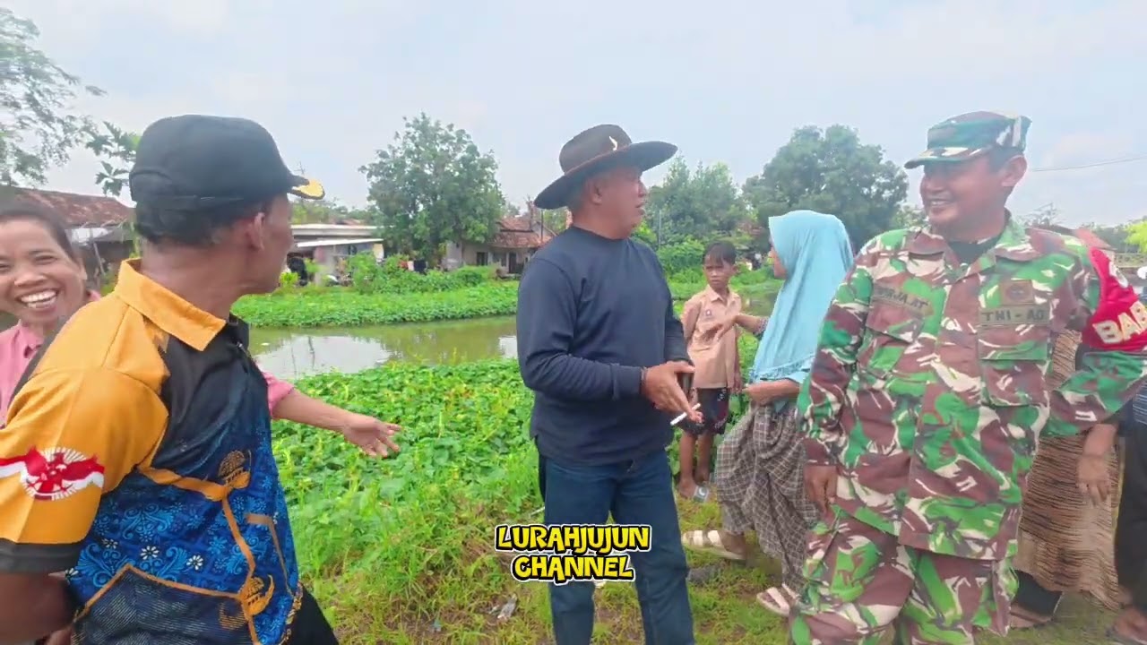 KDM PERINTAHKAN LURAH JUJUN PANTAU PEKERJAAN NORMALISASI....KALI APUR KAMPUNG SAWAH...