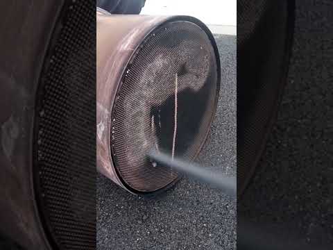 Video: Kako preskočiti automobil bez kabela (sa slikama)