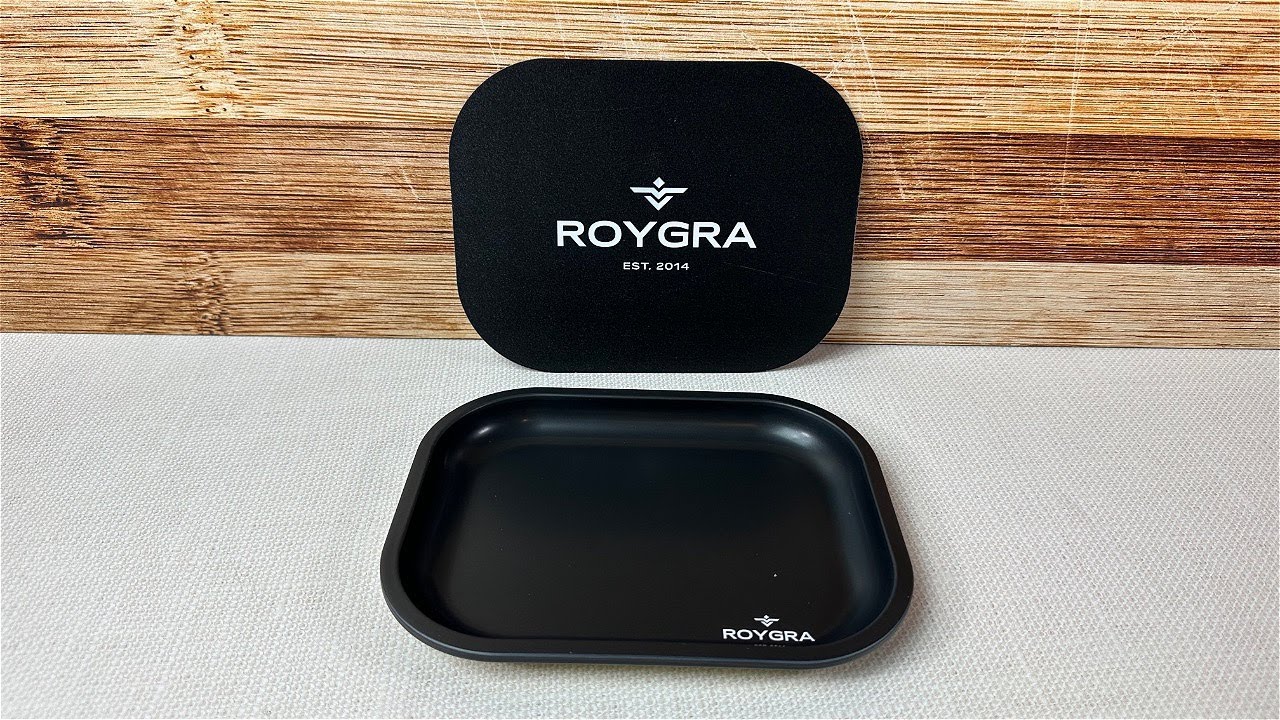 roygra 7x5.5 inch Matte Black Rolling Tray with Magnetic Cover Review