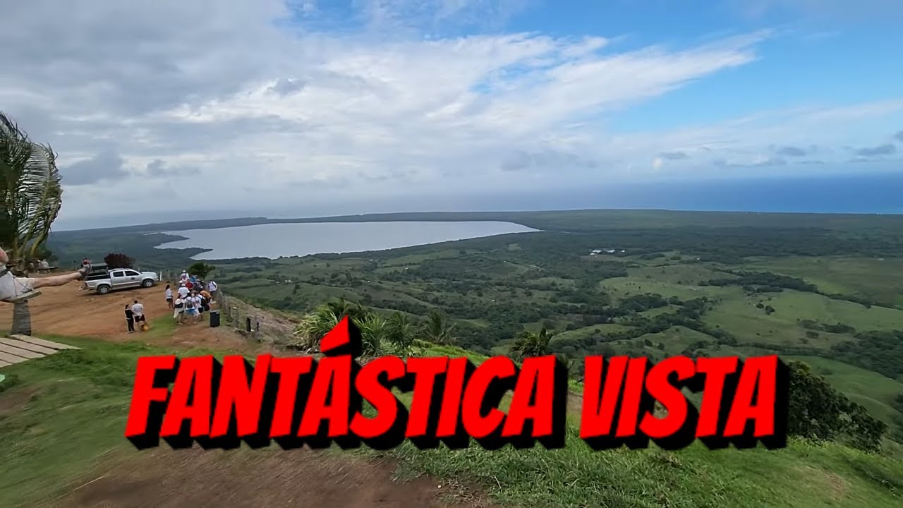 Mira la increíble vista de este lugar. Joseph nos cuenta algo sobre los dominicanos