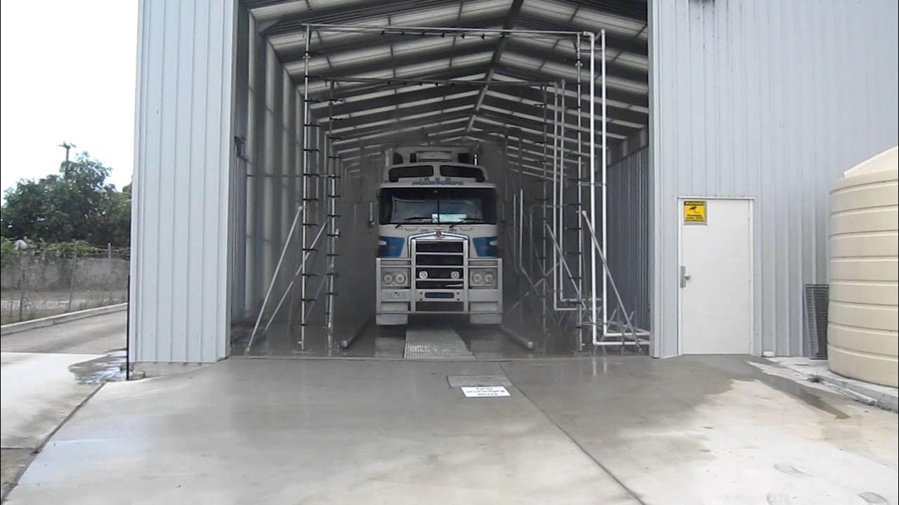 Грузовая автомойка. Мойка в пригородном. Ручная мойка грузовых автомобилей. Круглосуточная грузовая мойка. Мойка для большегрузных автомобилей.