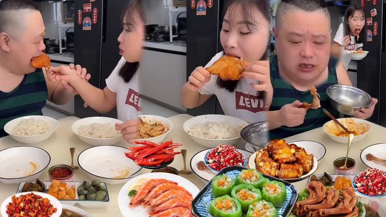 Mi estúpido marido se comió mi muslo de pollo, así que le obligué a comerse los huesos.