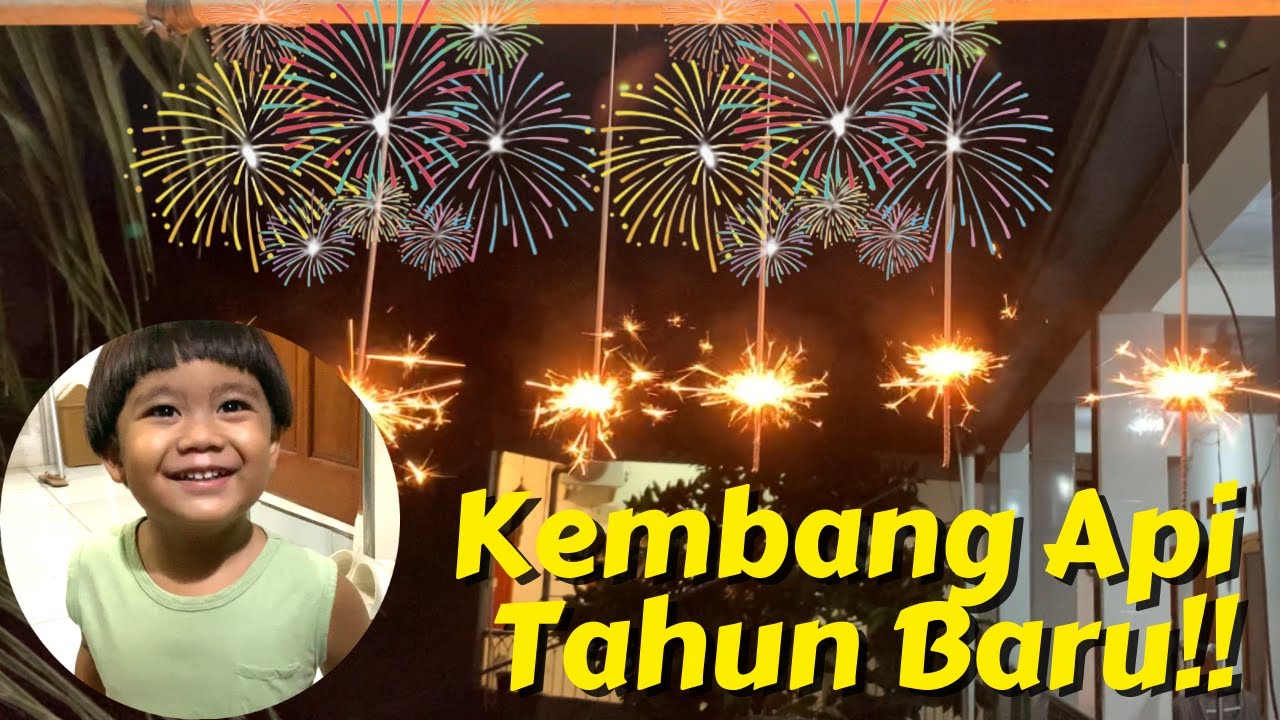 @juliantika HAPPY NEW YEAR! NYALAIN KEMBANG API DI MALAM TAHUN BARU ...