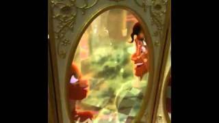 The truly magical mirror at the new Disney Store-Perimeter
