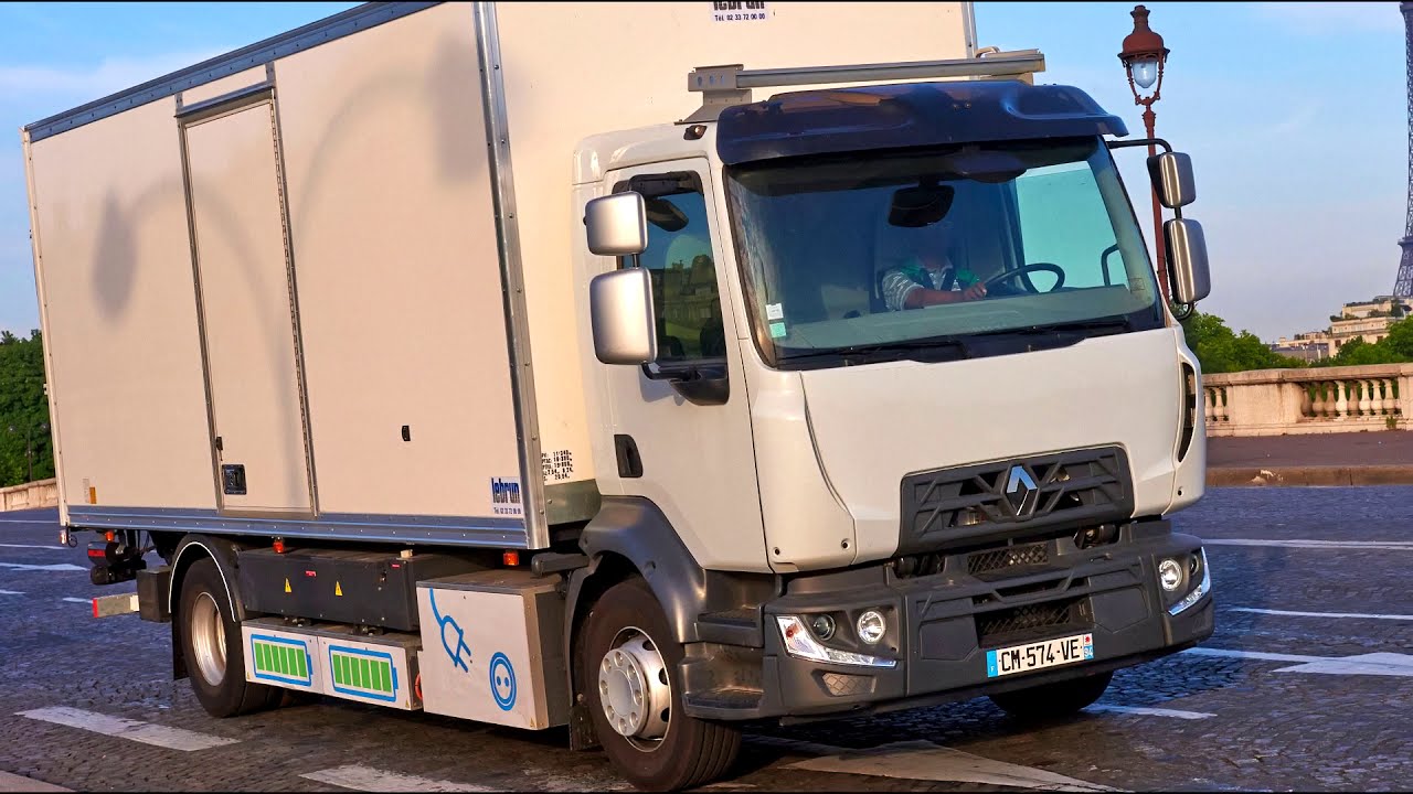 Грузовик р. Рено 12 тонн. Renault Semi Trucks. Грузовики Рено 3 тонны. Рено s160 грузовая.