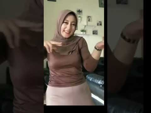 Tante hijab chubby hot #bigoliveuniversal #bigoliveofficial