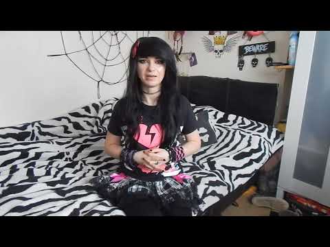 Wideo: Różnica Między Gotyckim A Emo