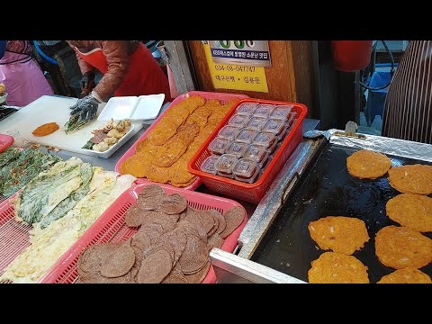 2대째 운영 중인 30년 전통의 대구 전 전문 집 / It's a 30-year-old restaurant specializing in Daegu/korean street food