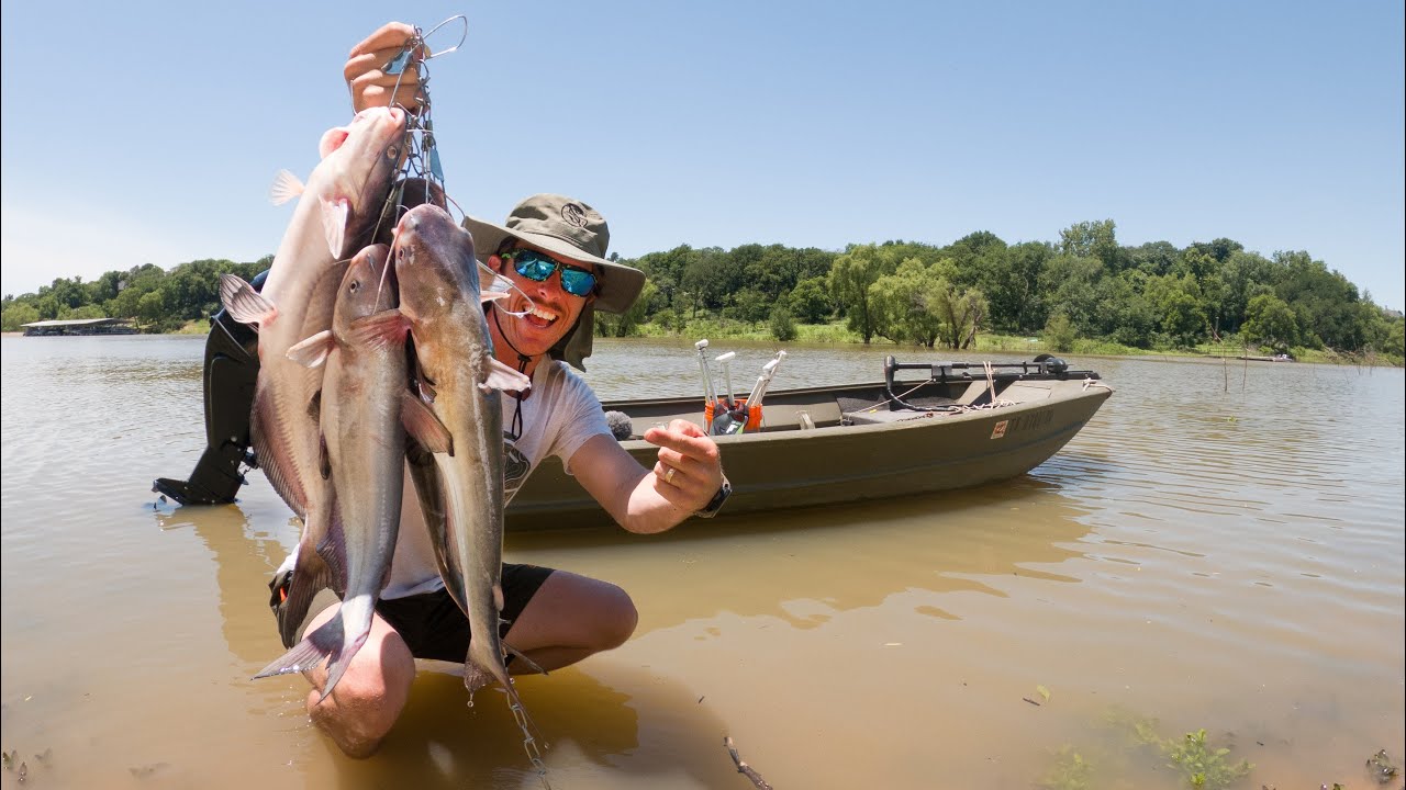 Jugline Fishing for Catfish with Jon Boat 