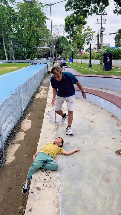 Sepatu baru banyak tingkah #keripikkentangmasboy #ytshorts #comedy #humor #fyp #like