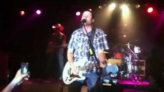 Watch Casey Donahew Band Love You Like I Do video