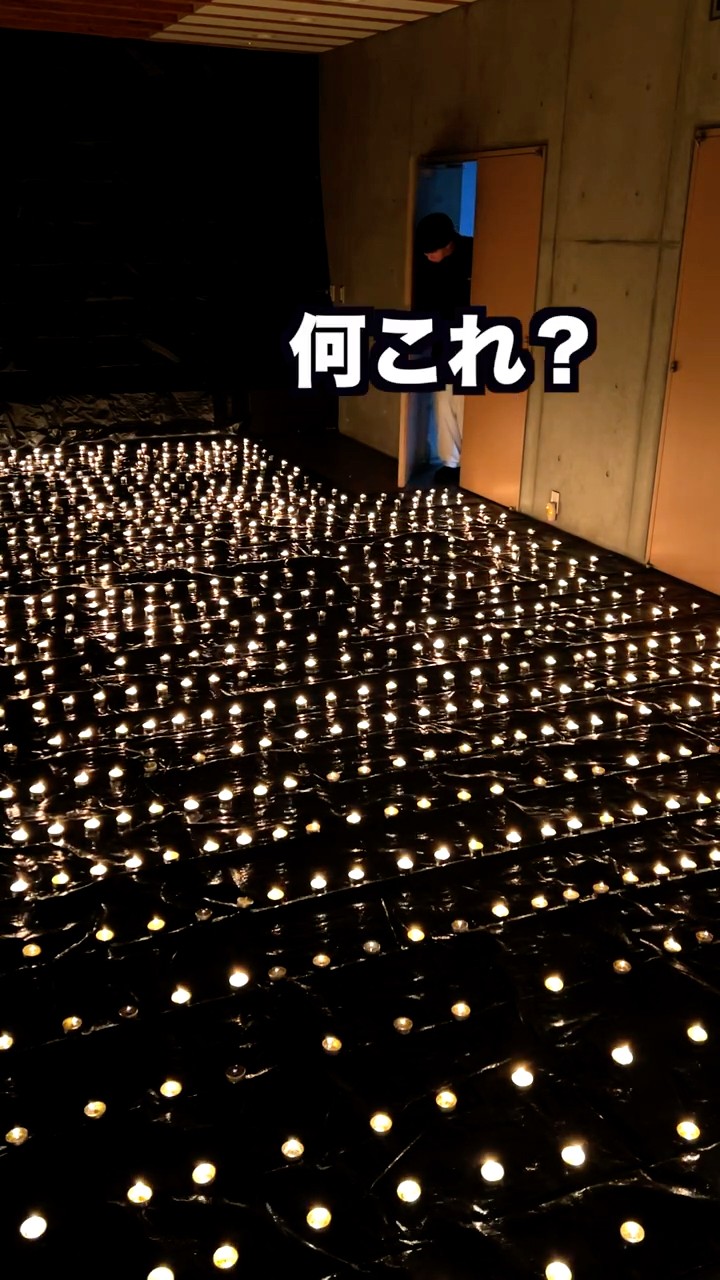 家が大量のローソクで燃えてるドッキリ