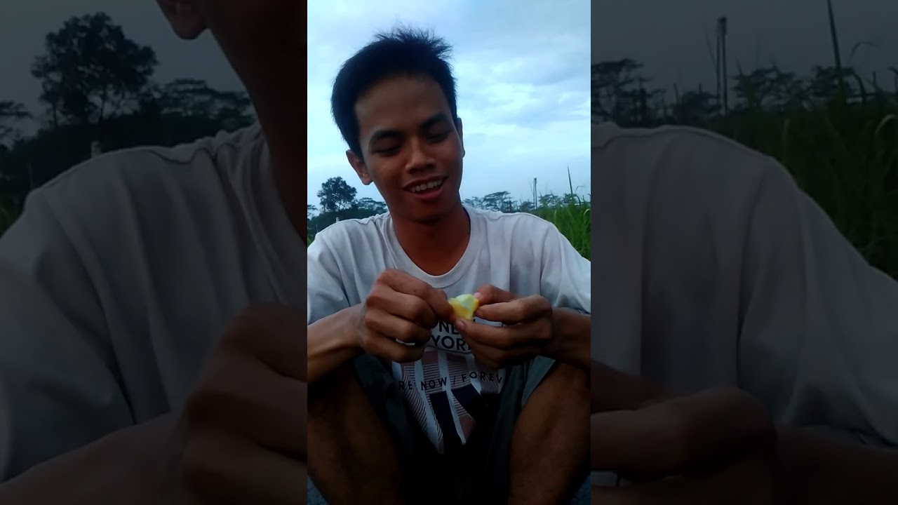 Ditantang Makan buah Lemon lihat ya ikut kemecer - YouTube