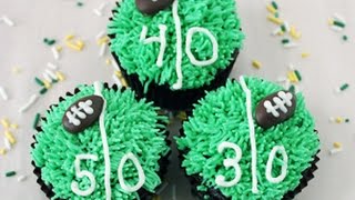 How to Decorate Game Day Football Cupcakes screenshot 2