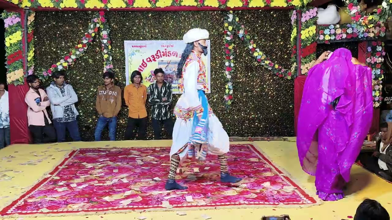 ડોશી ની મોજ ♥️😄😍