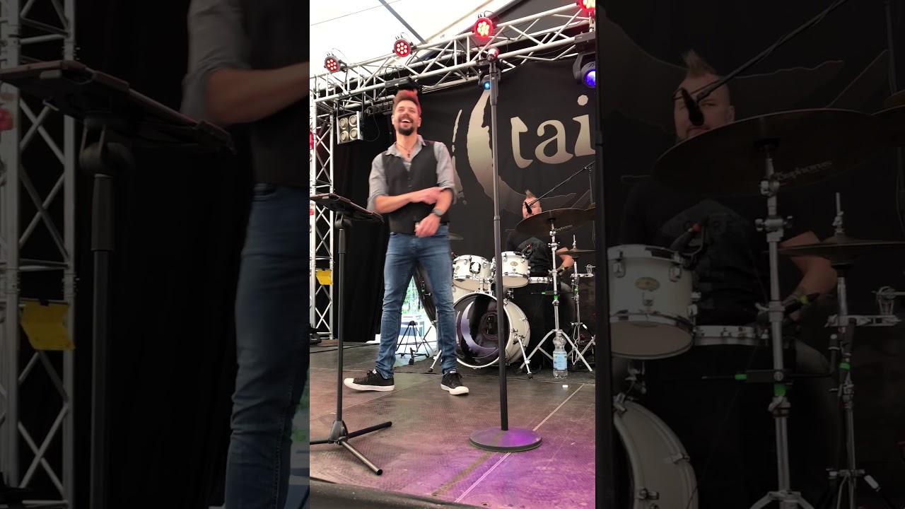 Taikakuu Vain rakkaus