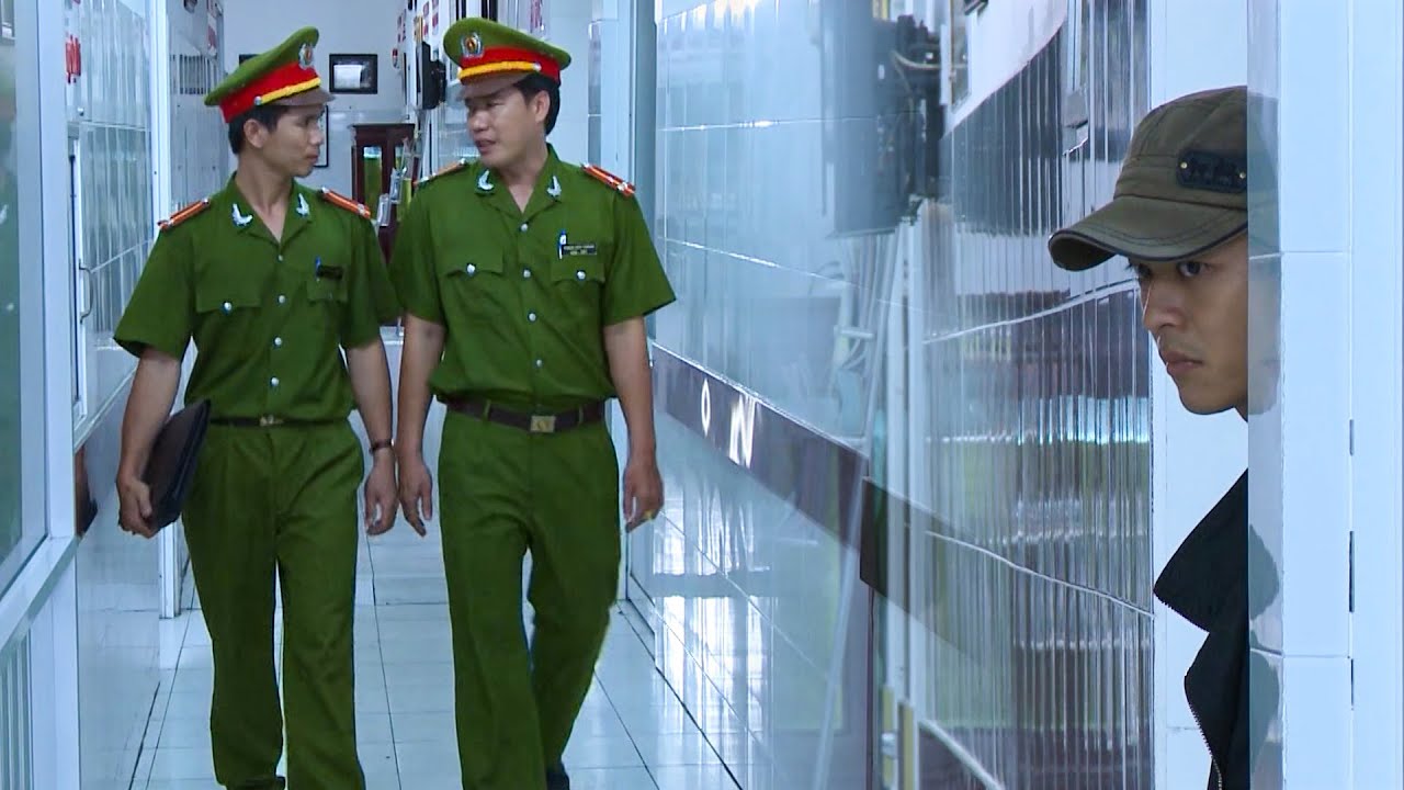 Cảnh sát CHẠM TRÁN tên HUNG THỦ nguy hiểm ngay trước phòng NẠN NHÂN | Phim Hình Sự 2026