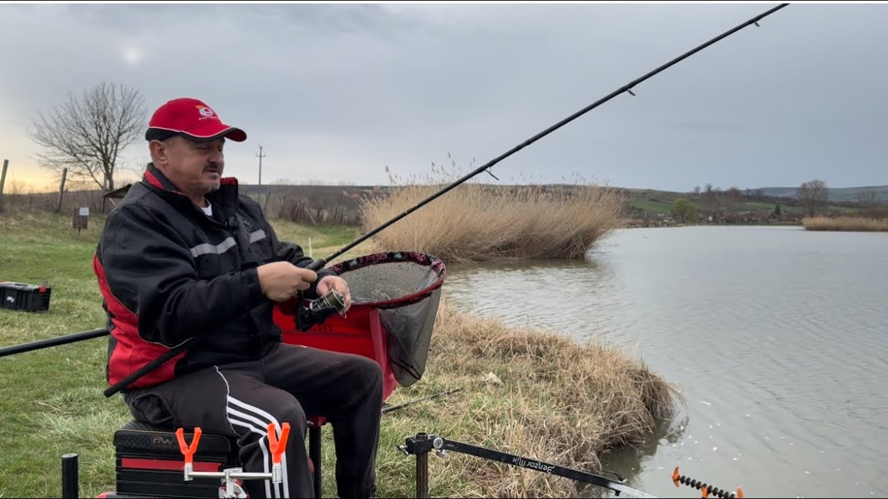Abordarea unei partide de pescuit la method feeder pe un lac cu reținere.”