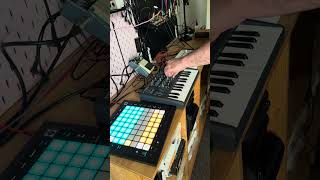 Attempting some pseudo-granular shenanigans with the Elektron model:samples… + MicroBrute