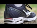 Mizuno Wave Rider 17 with Dylan Wykes