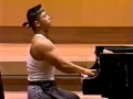 Capture de la vidéo Gen Hirano Performing Samuel Barber's Adagio For Strings