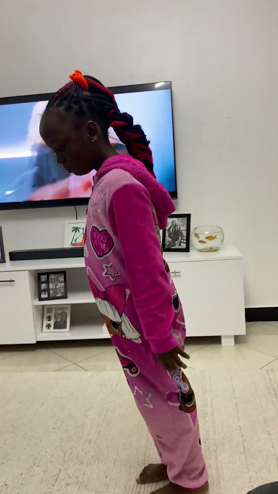 Michael Jackson Tilt - The anti-gravity lean 🤣 #funny #michaeljackson #billyjean