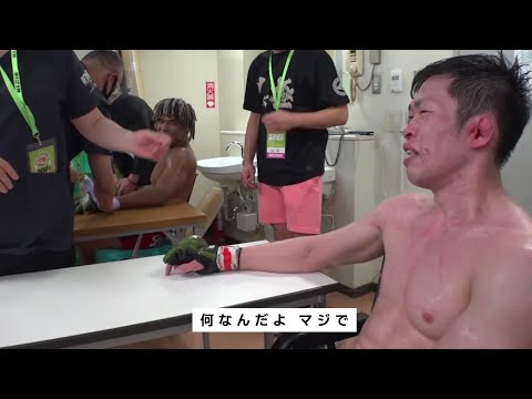 ボコボコに殴り合った試合後に即仲良く談笑する弥益ドミネーターとベイノア