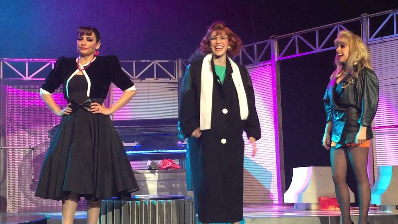 No Soy Una Muñeca / Tu Muñeca - Ana Brenda - Mentiras El Musical (Gira Tabasco 25-11-15)