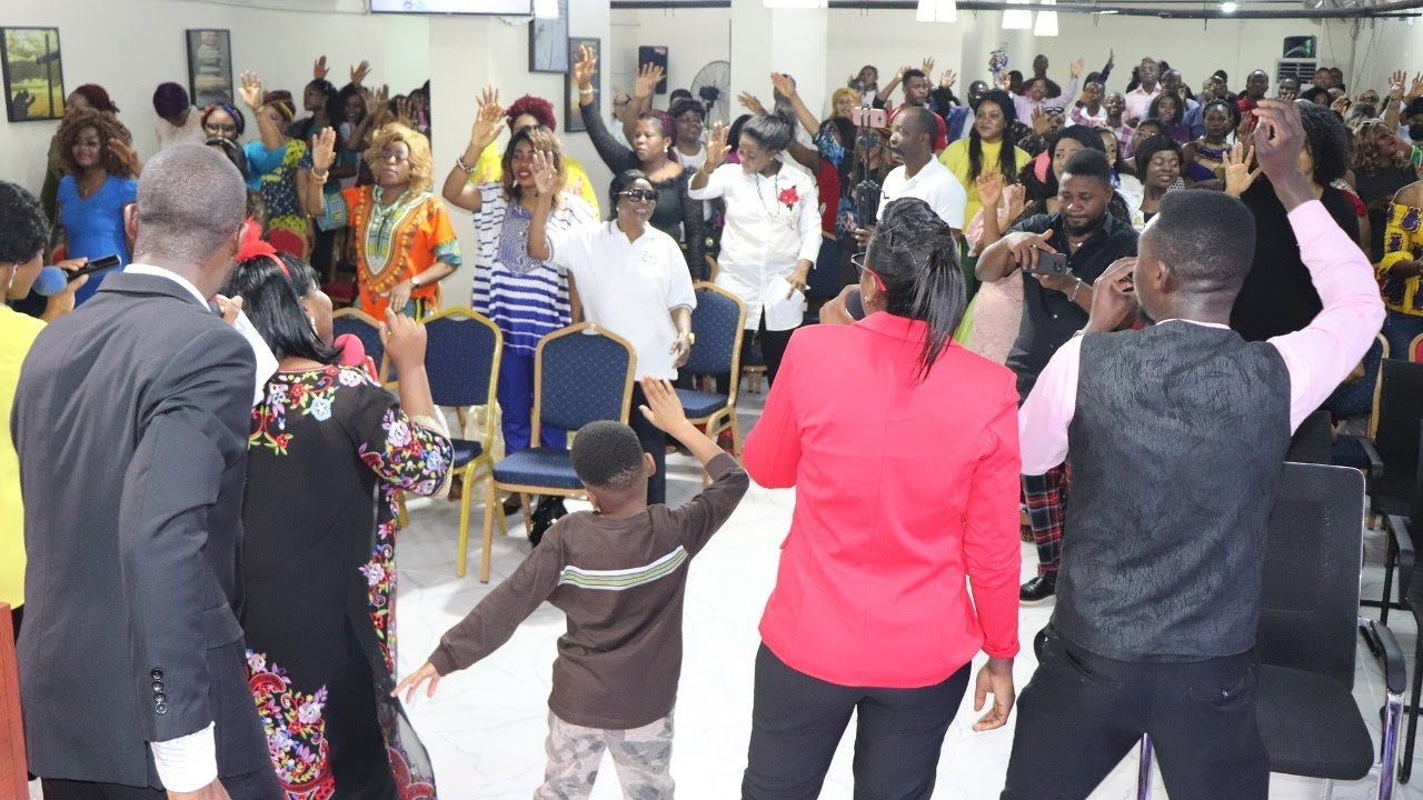 RCCG Mount Zion - Sunday Worship Service - Digging Deep. - YouTube