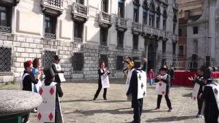 "Single Ladies" Street Performers - Venice