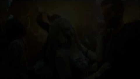 AVRIL LAVIGNE - WHAT THE HELL (OFFICIAL MUSIC VIDEO)