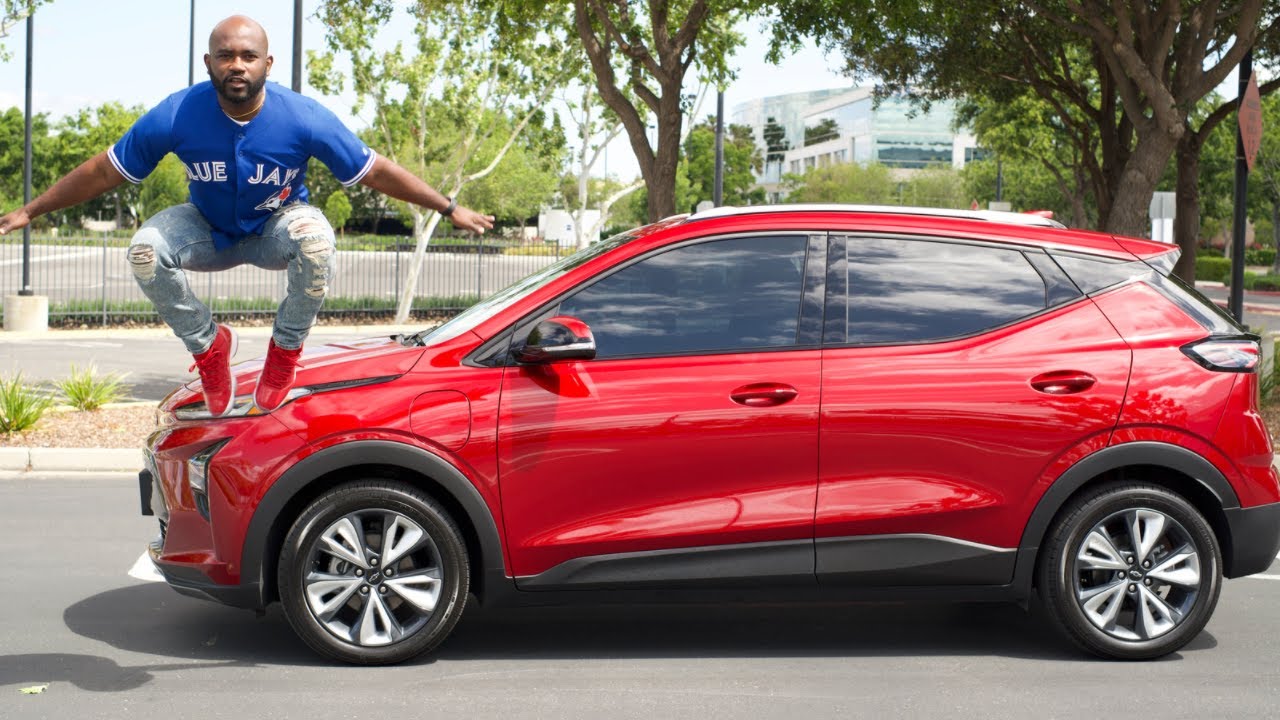 The 2022 Bolt EUV is a practical Electric Hatchback