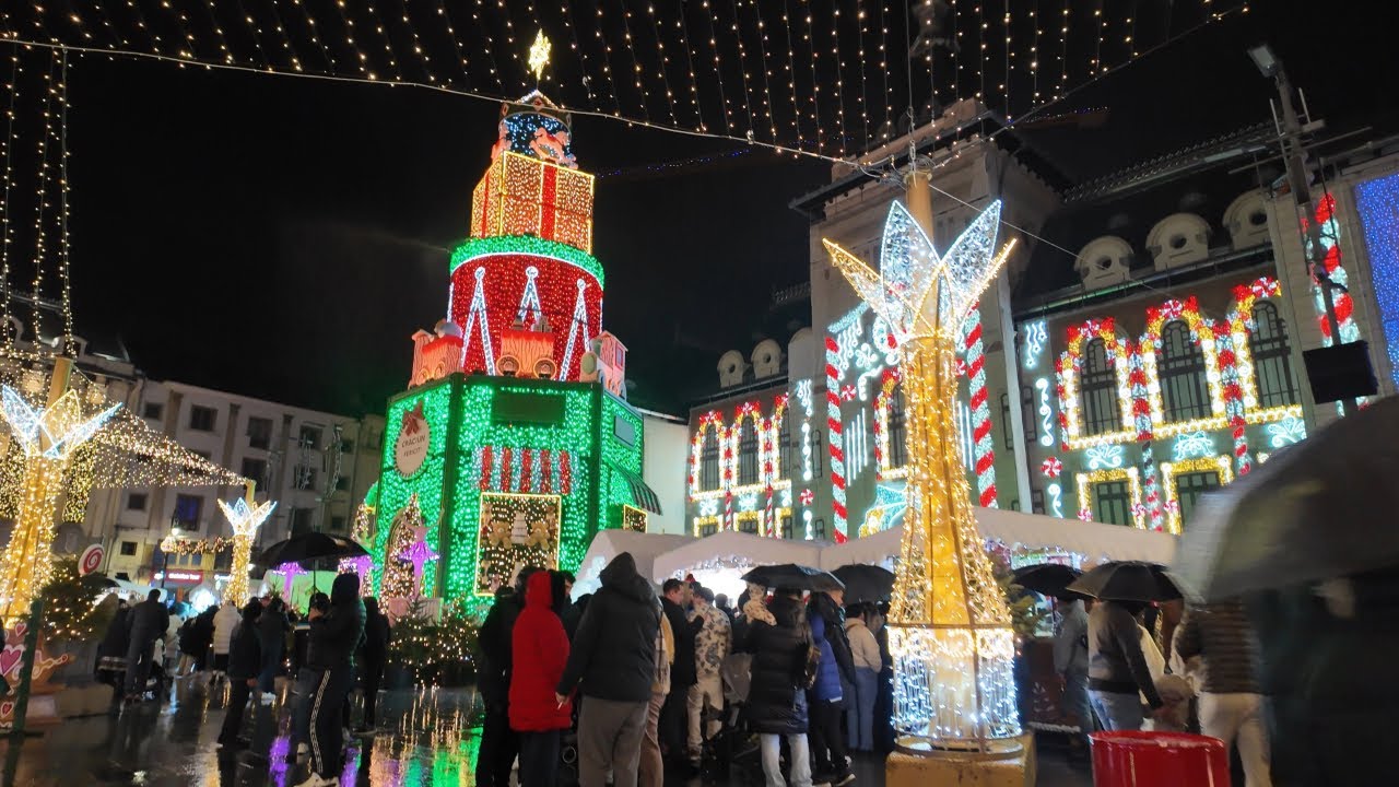 WalkZen Christmas Market Craiova Walking Tour 4K 🚶‍♀️🌧️