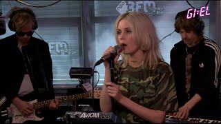 The Asteroids Galaxy Tour - Earned It (Weeknd Cover) (Live at Giel 3FM, 04.05.2015)