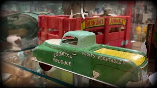 Oddies valiant journey to the old part of Zürich in search of JUNK!