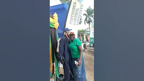 Dancing with the manniquen!