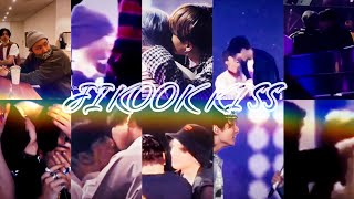 JIKOOK POSIBLES BESOS😳SE EXPONEN SOLOS🤭