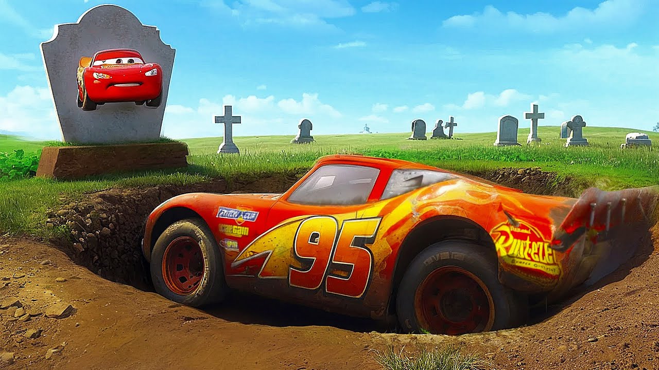 Lightning McQueen is falling into a pit! Professor Z Evil Plan | Pixar Cars