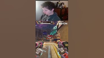 INSANE 1 V 3 AGAINST A PRED TEAM  #apexlegends #apex  #apexlegendsclips #apexclips  #apexpredator